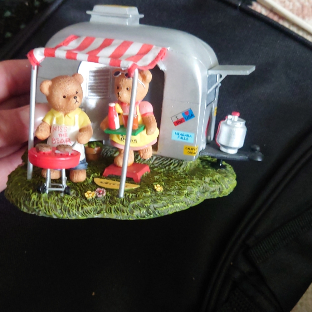 Faithful fuzzies decor